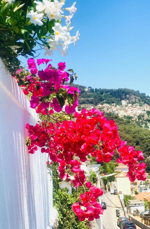 Les Lilas โรกบรูน-กัป-มาร์แต็ง ภายนอก รูปภาพ
