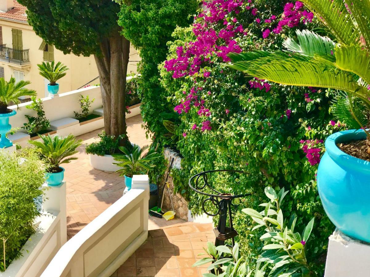 Les Lilas โรกบรูน-กัป-มาร์แต็ง ภายนอก รูปภาพ