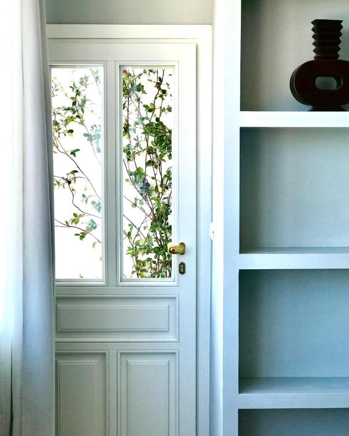 Les Lilas โรกบรูน-กัป-มาร์แต็ง ภายนอก รูปภาพ